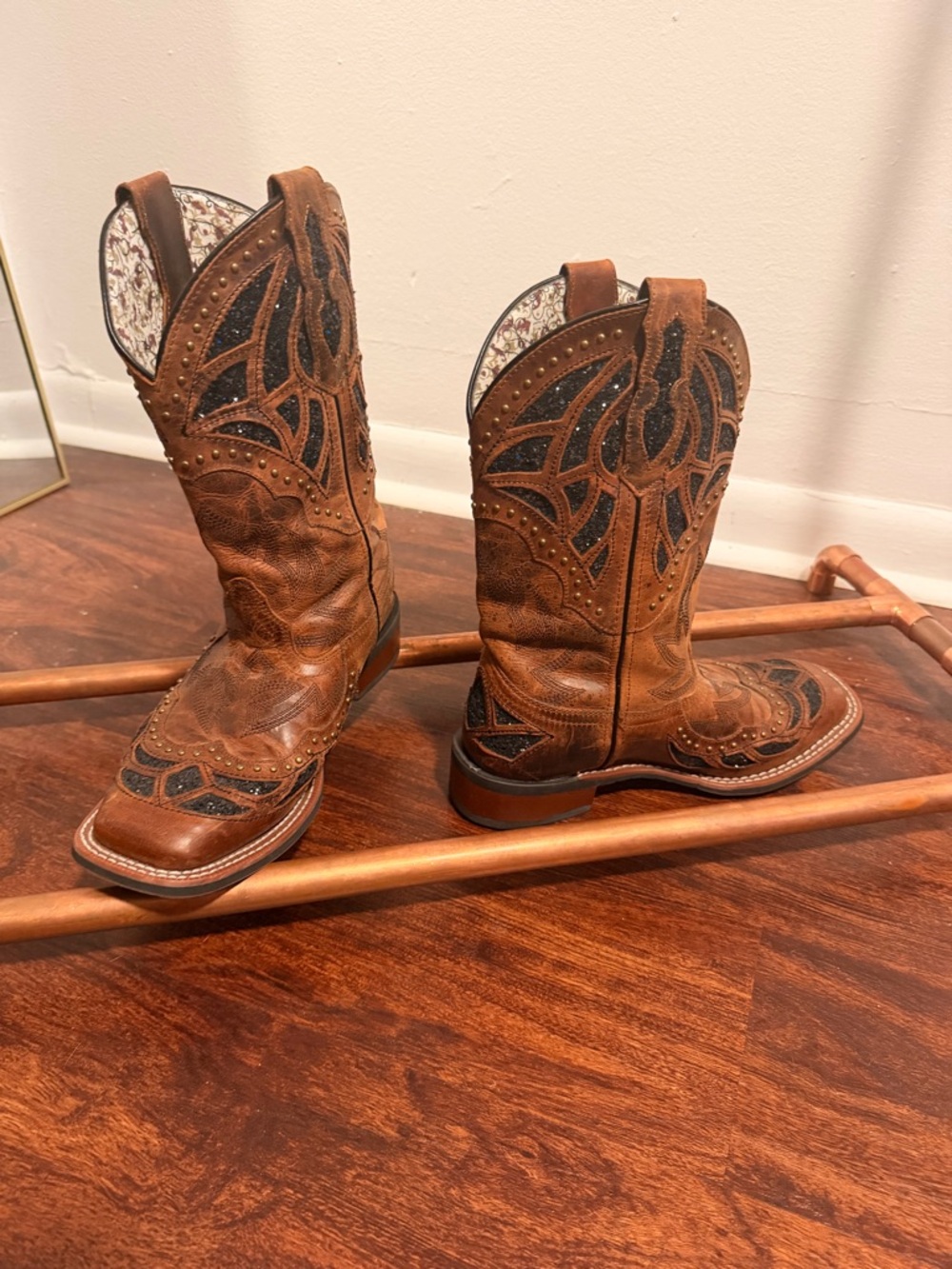Loredo Western Cowgirl Boots with Black Inset Details